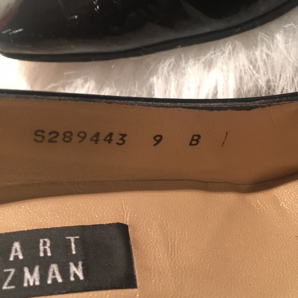 STUART WEITZMAN Black Patent Pumps - Picture 9 of 11